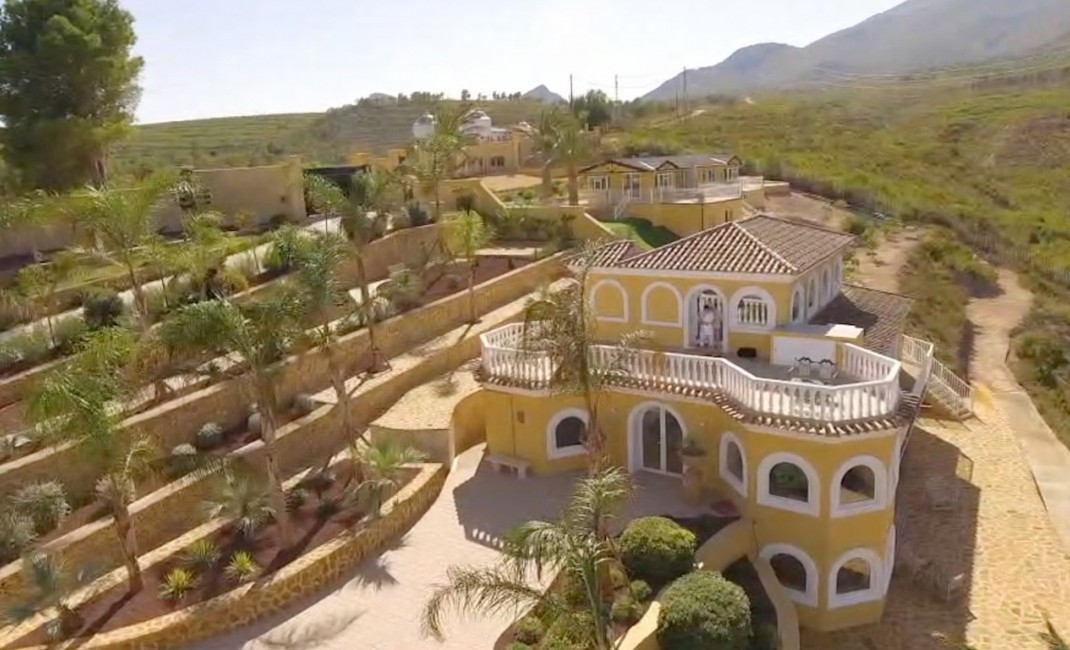 Sale - Villa - La Nucia - La nucia