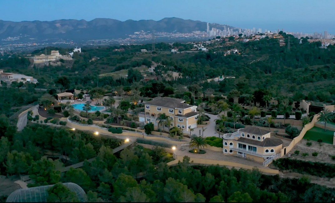 Sale - Villa - La Nucia - La nucia