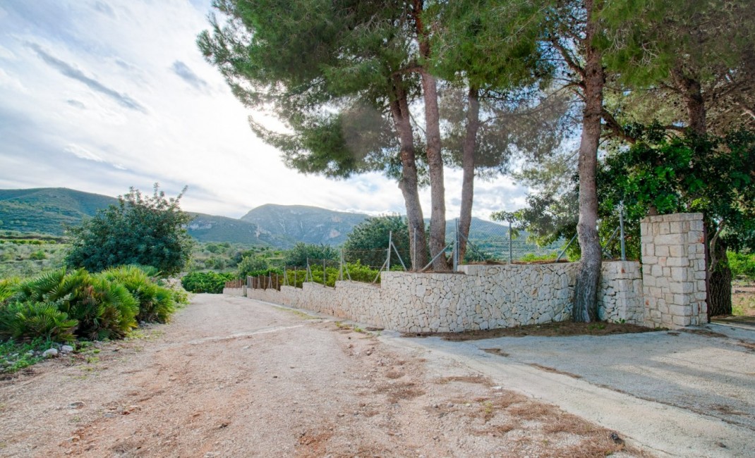 Sale - Plot - Gata de Gorgos