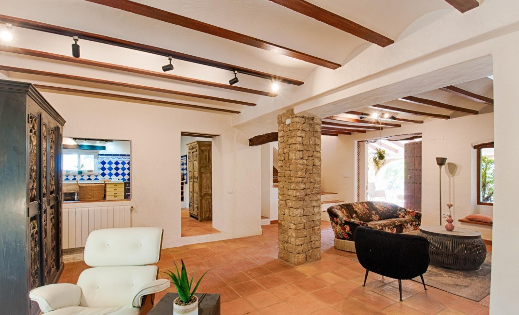 Revente - Plot - Senija - Campo