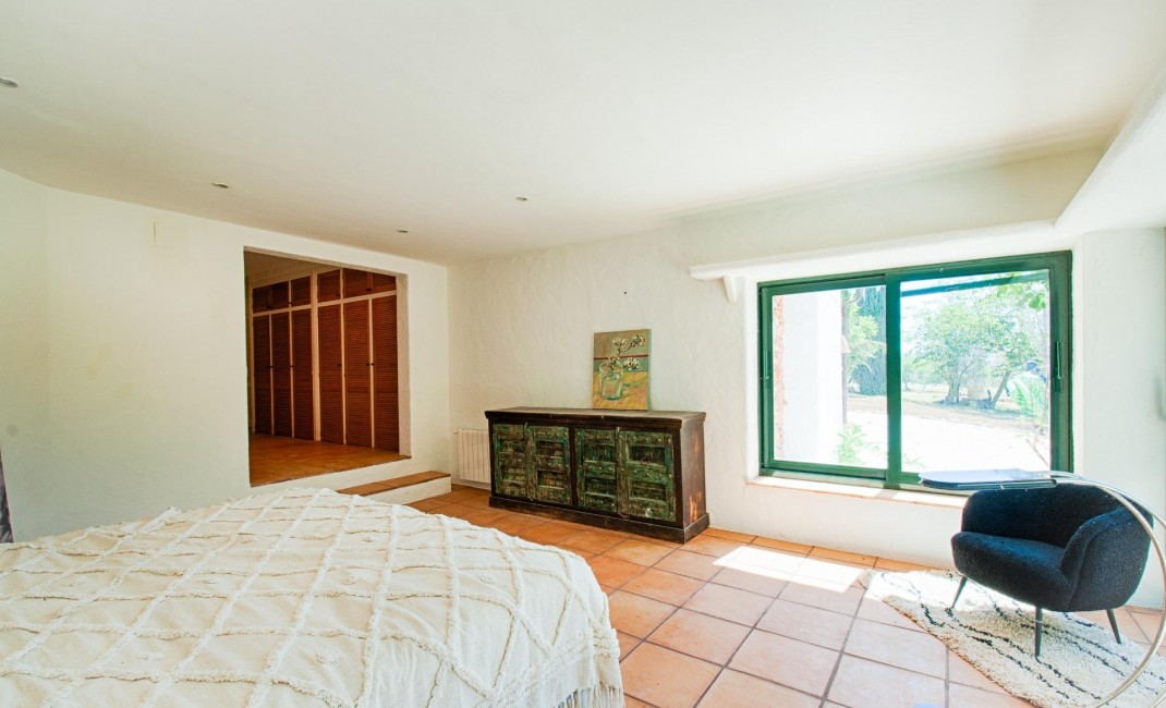 Revente - Plot - Senija - Campo