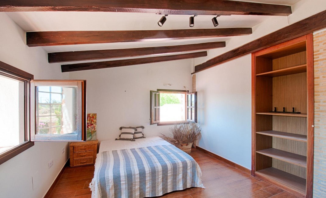 Revente - Plot - Senija - Campo