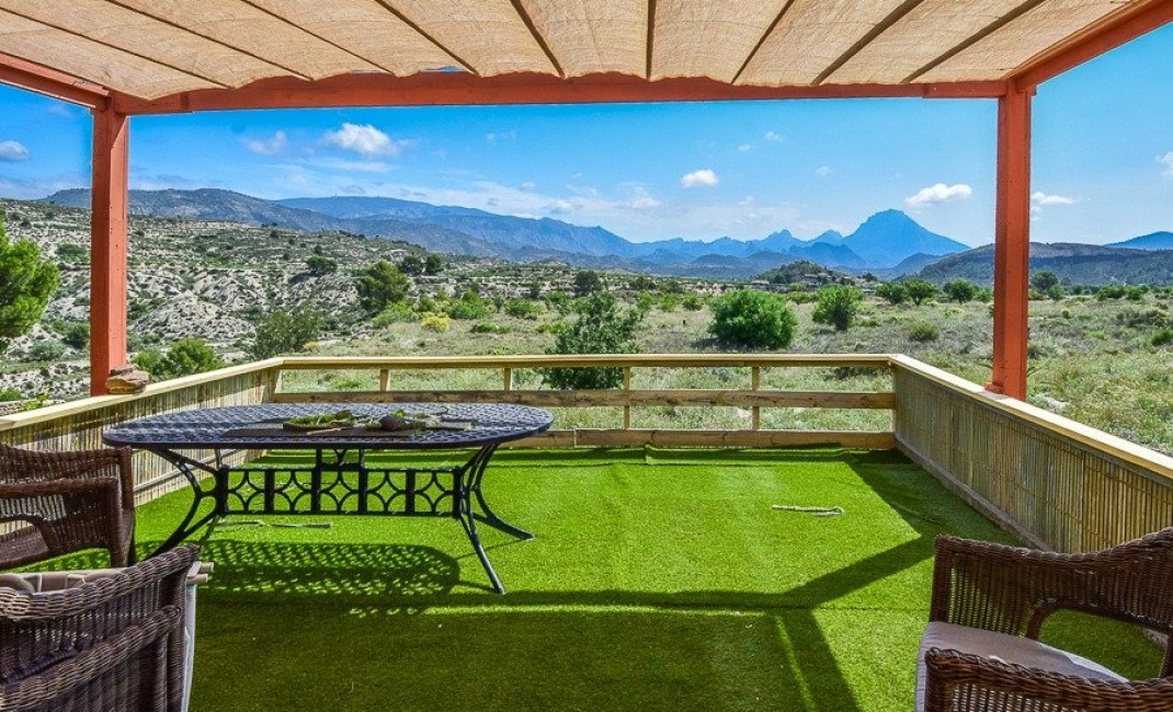 Sale - Plot - Relleu