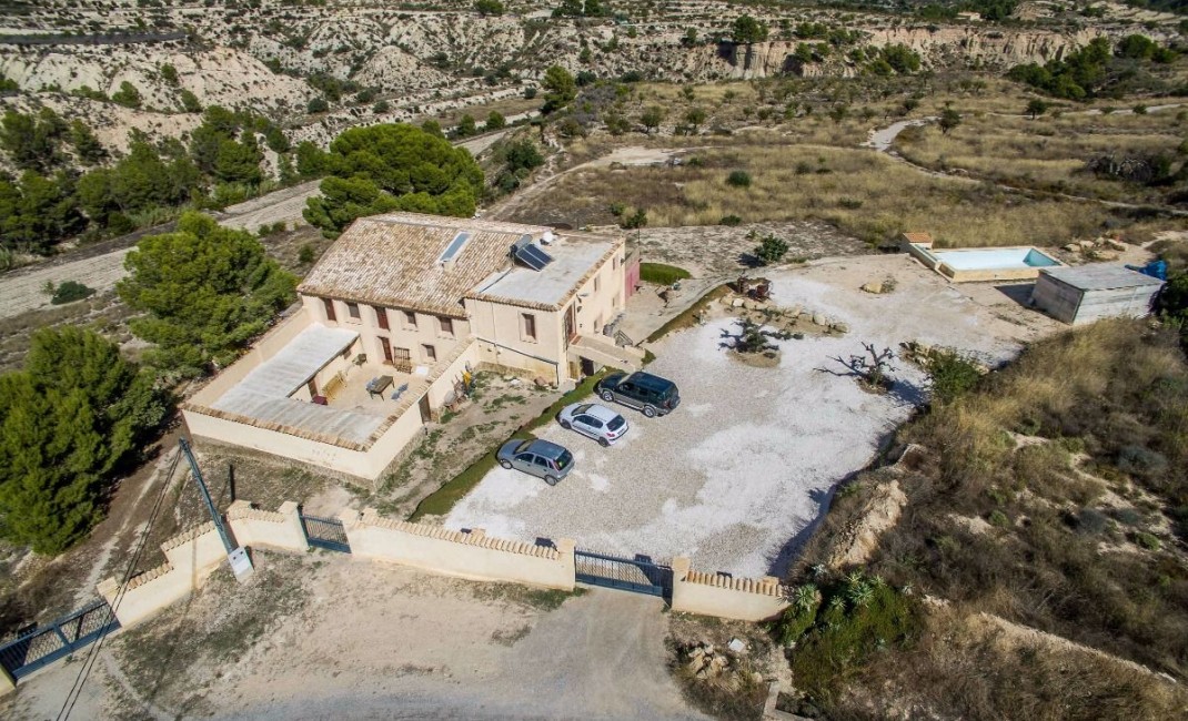 Sale - Plot - Relleu