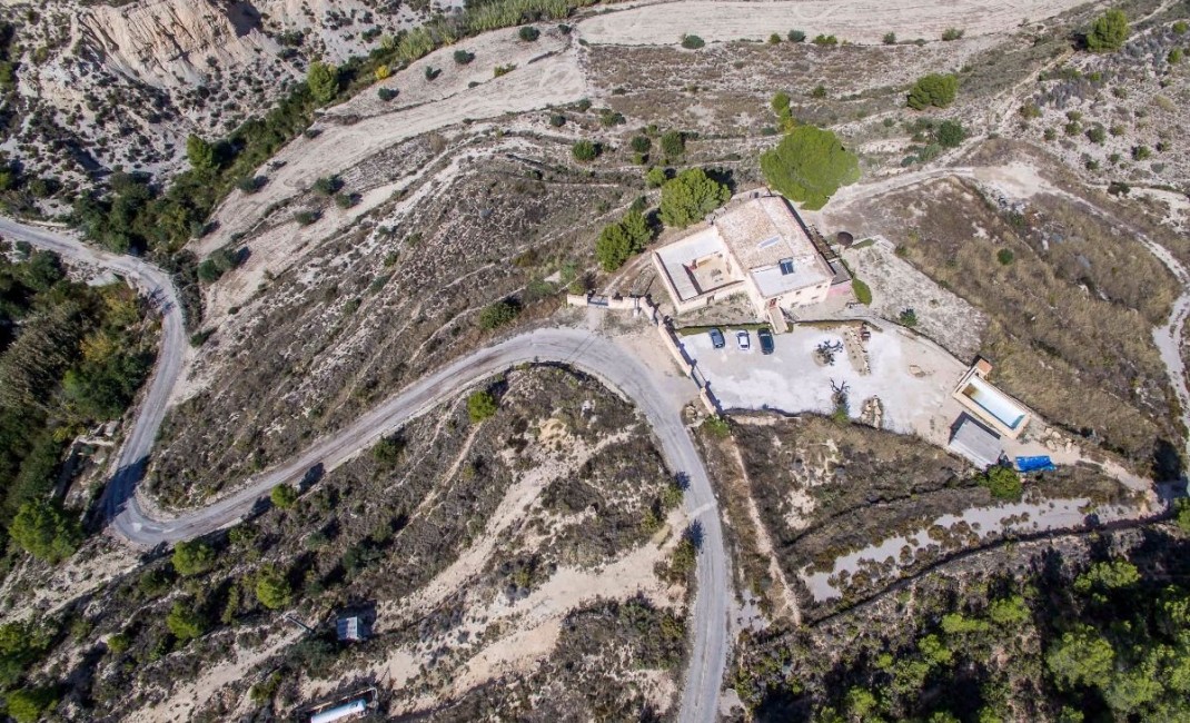 Sale - Plot - Relleu