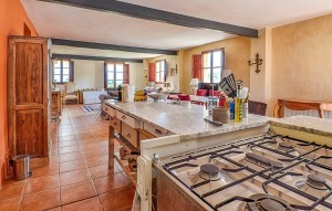 Sale - Plot - Relleu