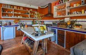 Sale - Plot - Relleu