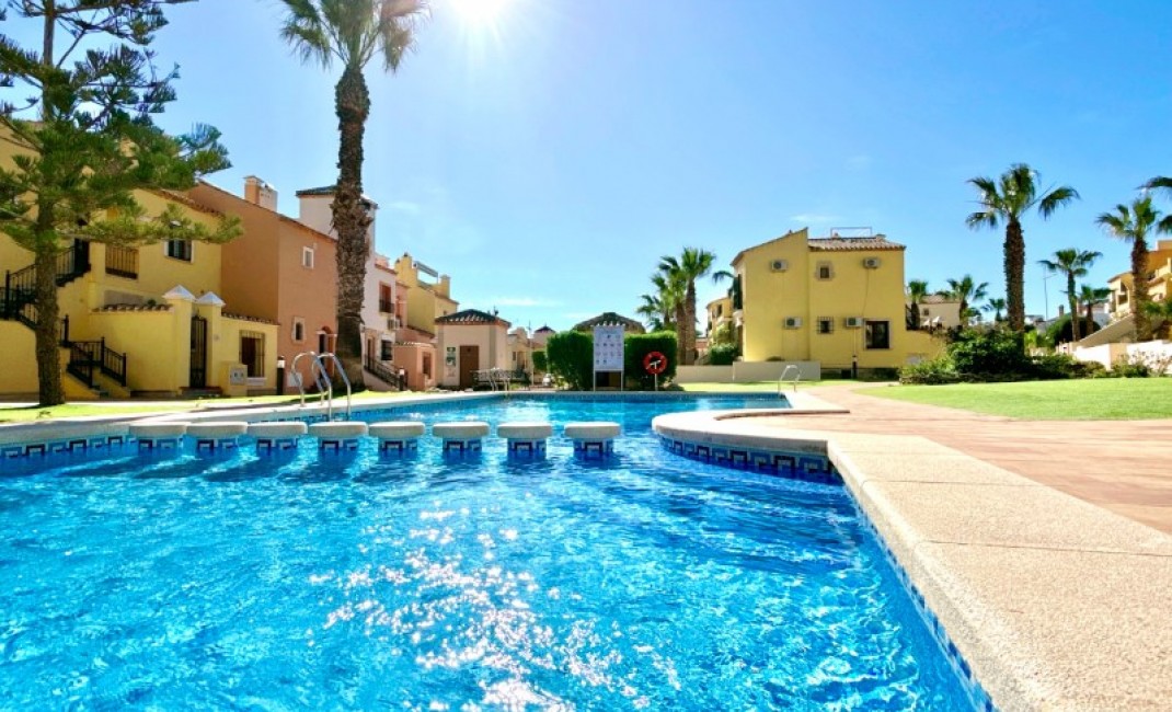 Sale - Apartment - Algorfa