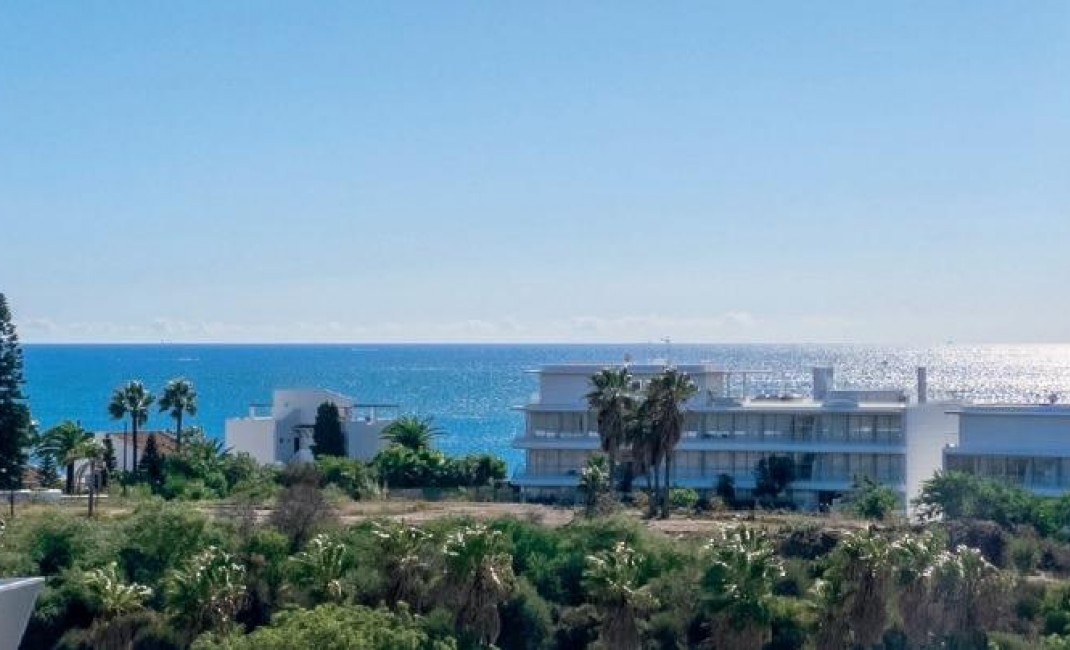 Nouvelle construction - Ground floor apartment - Estepona