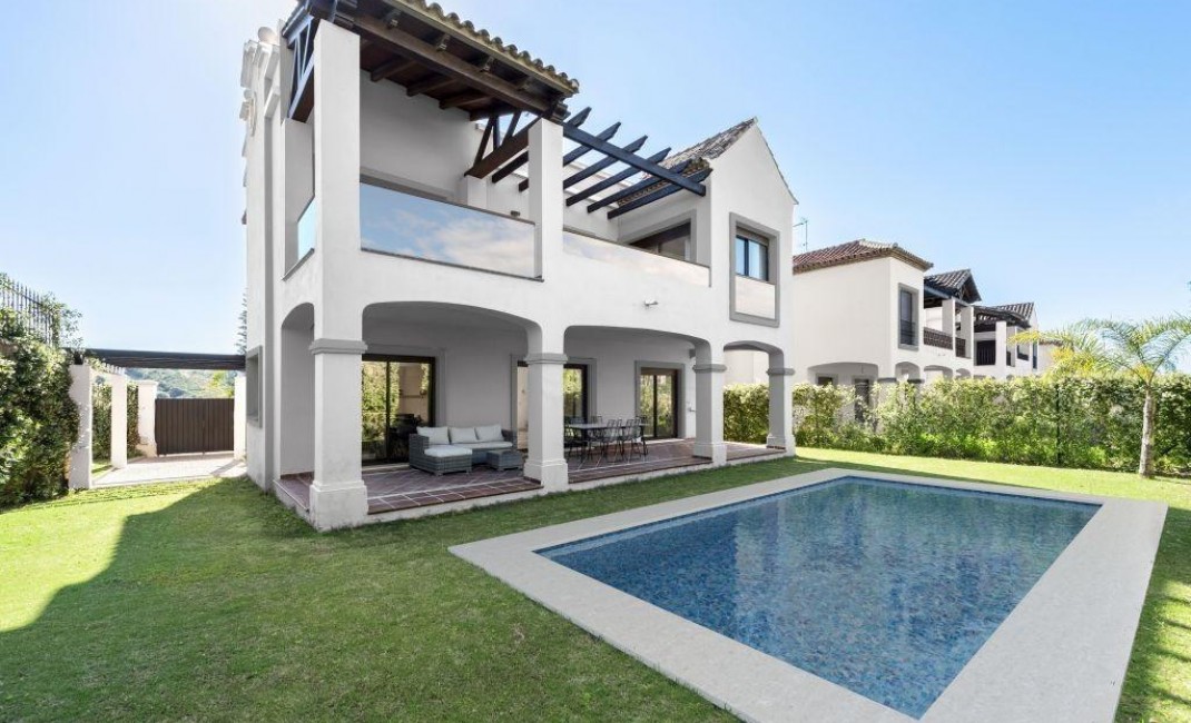 New Build - Semidetached - Estepona