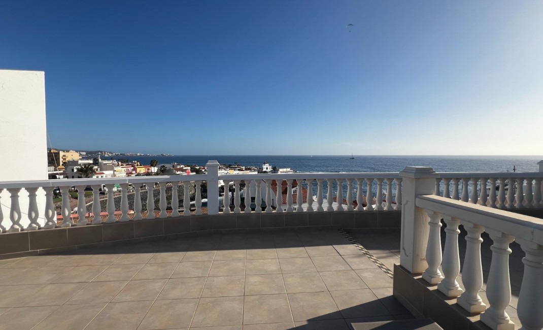 Revente - house - La Caleta