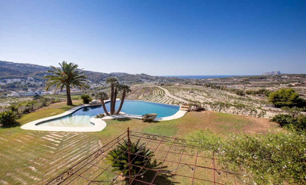 Revente - Plot - Moraira