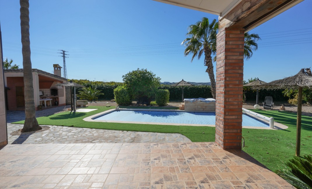 Revente - Chalets Independientes - Alicante - Jacarilla