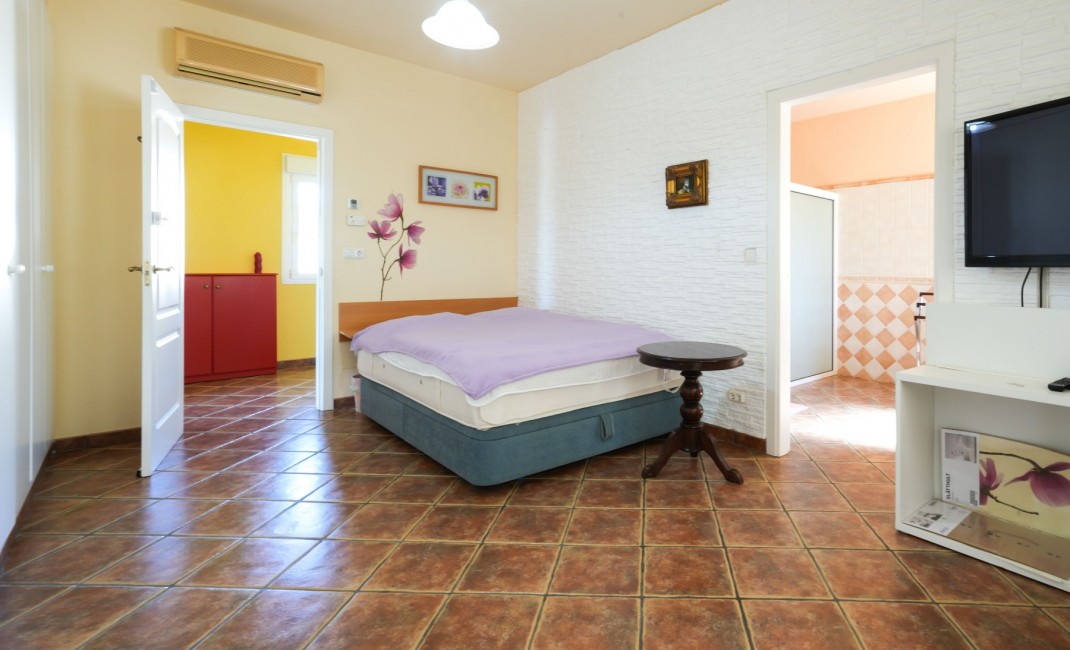 Revente - Chalets Independientes - Alicante - Jacarilla