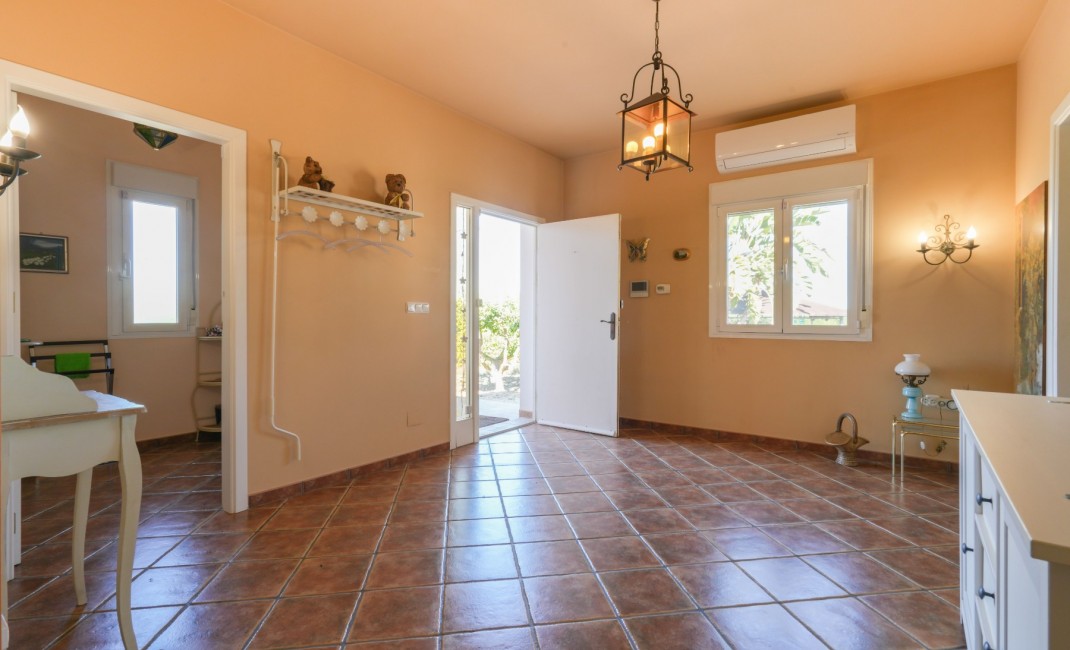 Revente - Chalets Independientes - Alicante - Jacarilla
