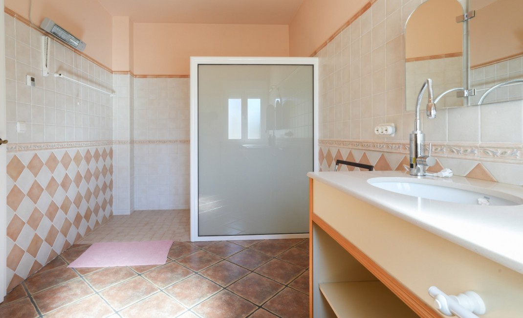 Revente - Chalets Independientes - Alicante - Jacarilla