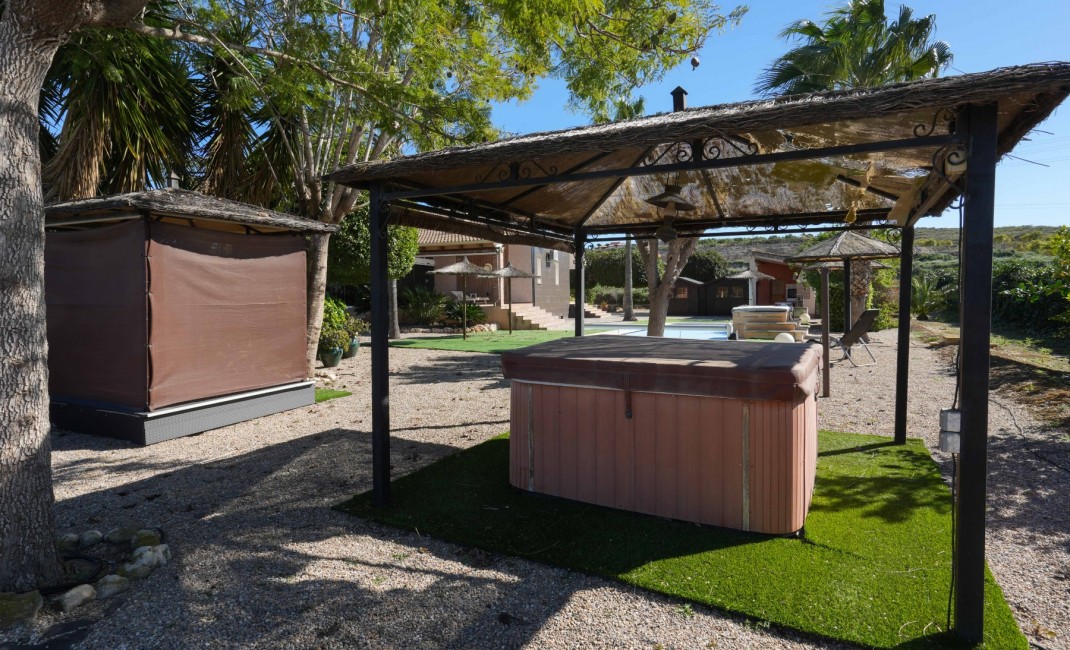 Revente - Chalets Independientes - Alicante - Jacarilla