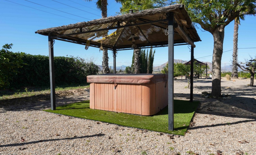 Revente - Chalets Independientes - Alicante - Jacarilla