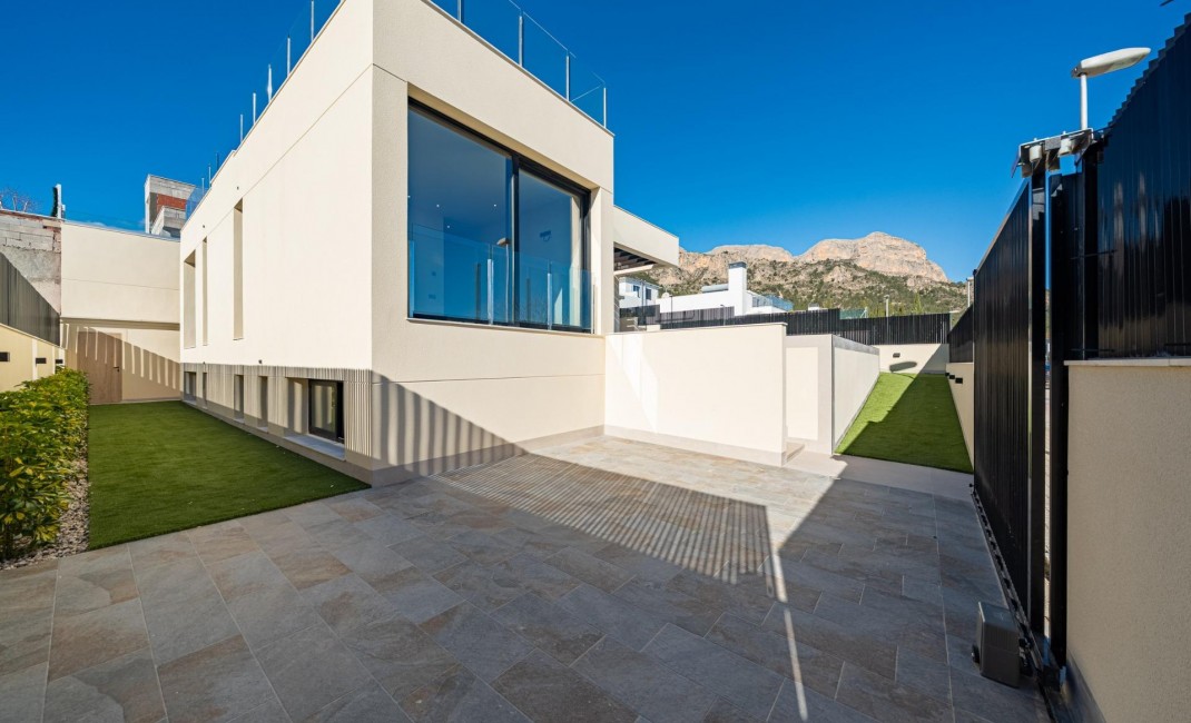 Nouvelle construction - Villa - Polop