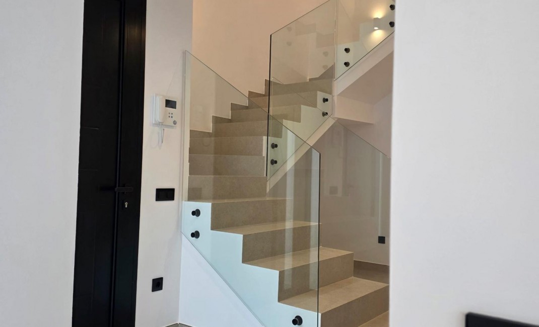 Revente - Villa - Calpe - Empedrola