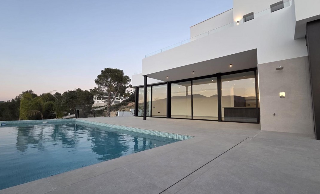 Revente - Villa - Calpe - Empedrola