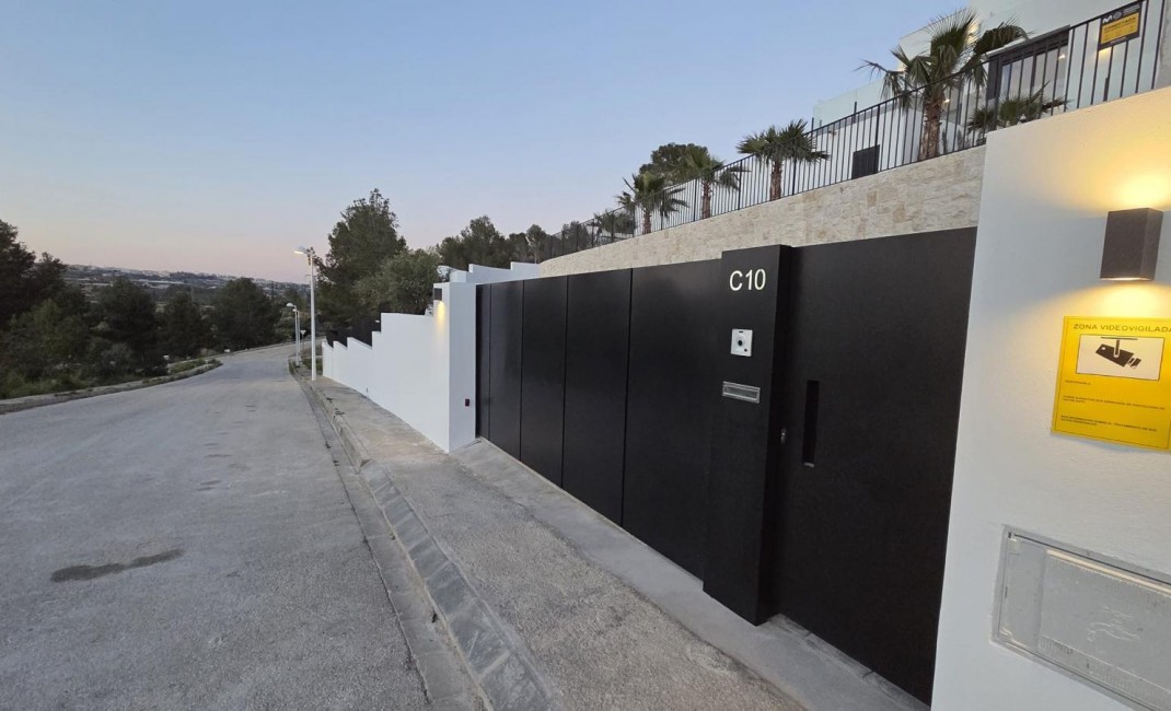 Revente - Villa - Calpe - Empedrola