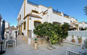 Sale - house - Orihuela - Desamparados - Hurchillo - Torremendo