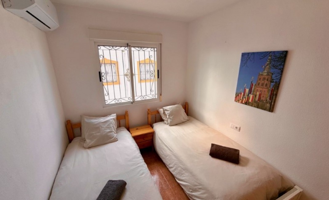 Sale - house - Orihuela - Desamparados - Hurchillo - Torremendo