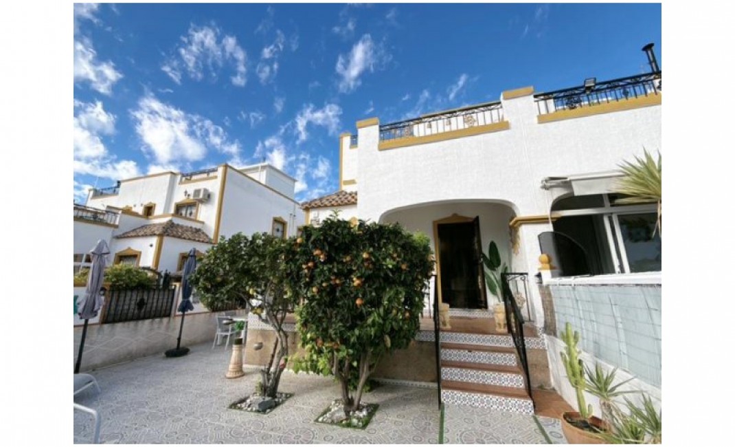 Sale - house - Orihuela - Desamparados - Hurchillo - Torremendo