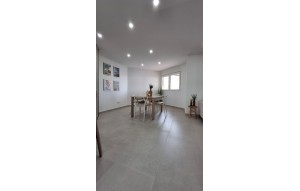Sale - Apartament / Duplex - Torrevieja - Playa Acequion