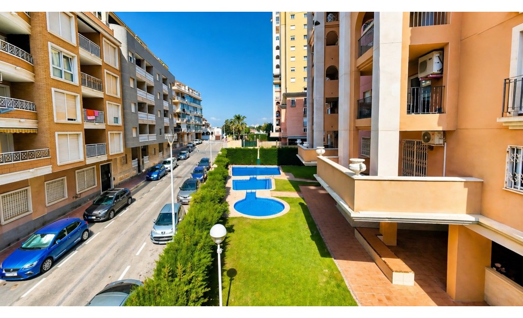 Revente - Apartament / Duplex - Torrevieja - Playa de los locos