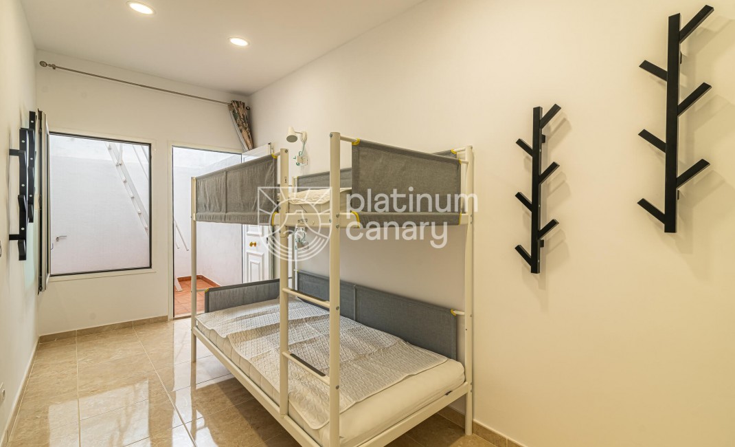 Sale - house - Arico - Santa Cruz de Tenerife