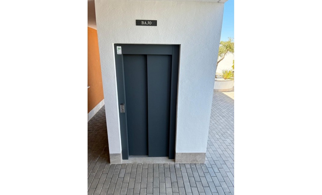Revente - Apartement - Pilar de La Horadada