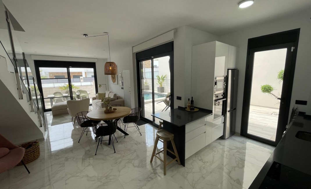 Revente - Detached Villa - Pinoso