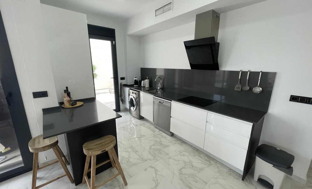 Revente - Detached Villa - Pinoso