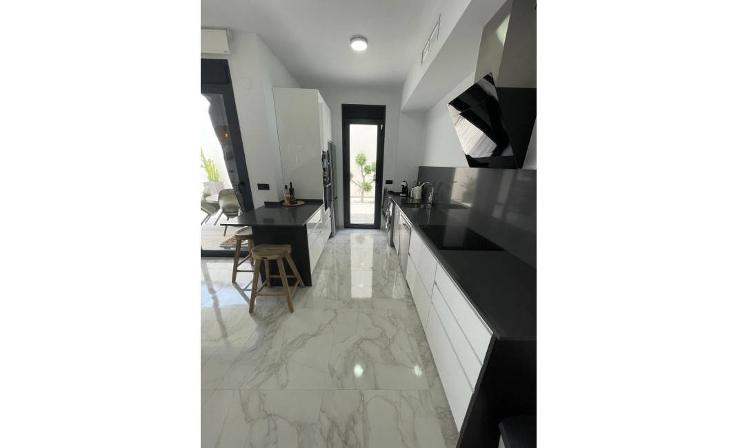 Revente - Detached Villa - Pinoso
