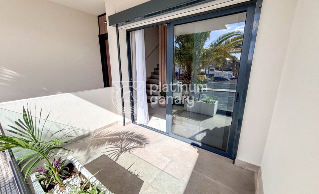 Sale - house - Playa San Juan - Santa Cruz de Tenerife