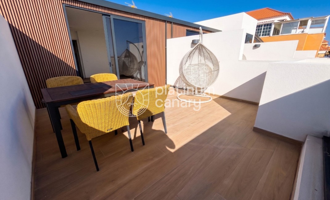 Sale - house - Playa San Juan - Santa Cruz de Tenerife