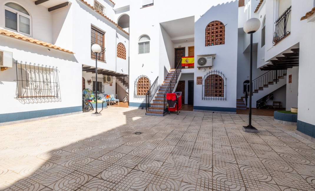 Sale - Apartament / Duplex - Torrevieja