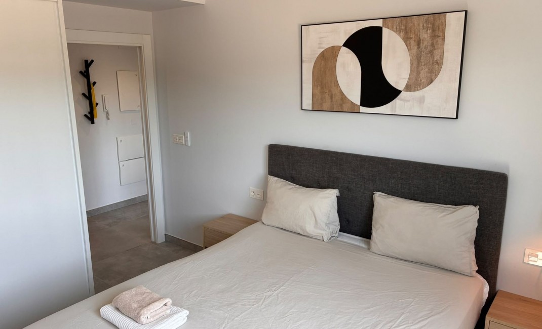 Sale - Apartment - Los Altos