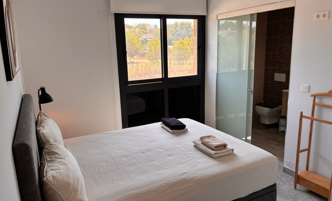 Sale - Apartment - Los Altos
