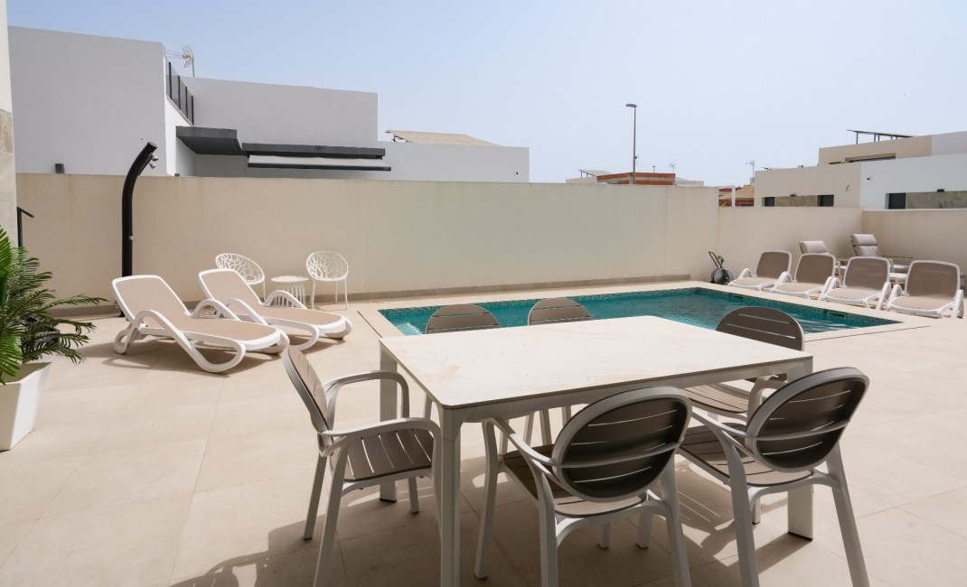 Revente - Villa - Daya Nueva - pueblo