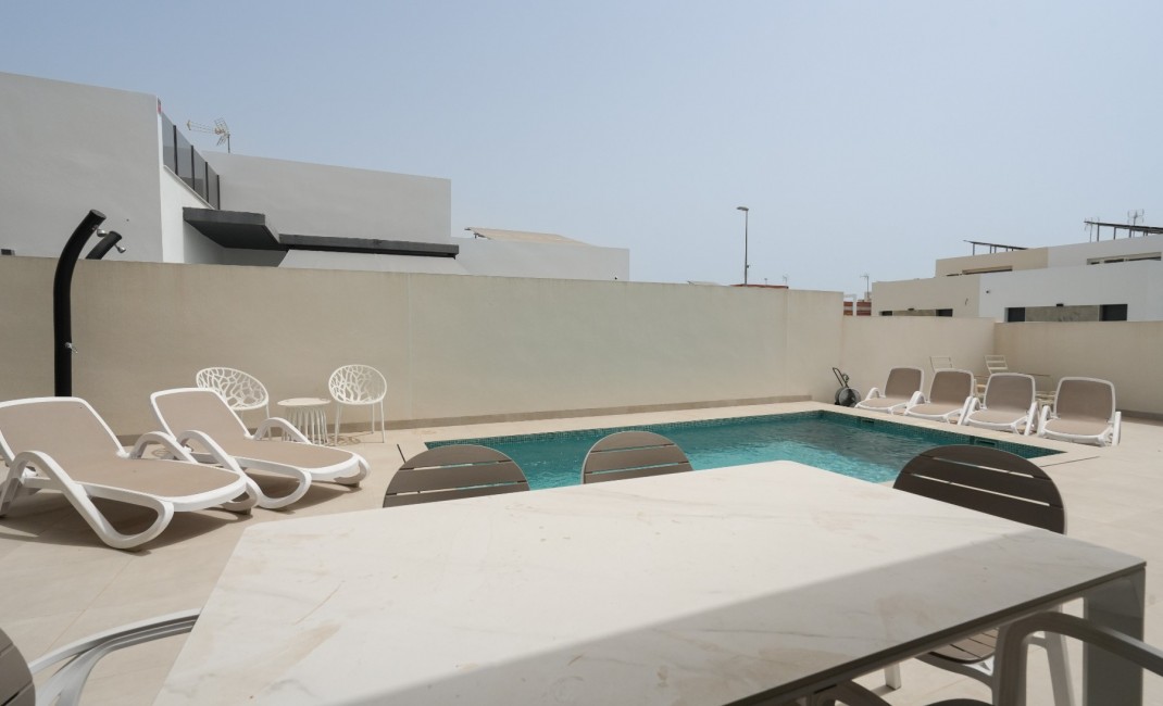 Revente - Villa - Daya Nueva - pueblo