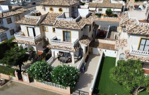 Sale - Semi-detached house - Lomas de Cabo Roig