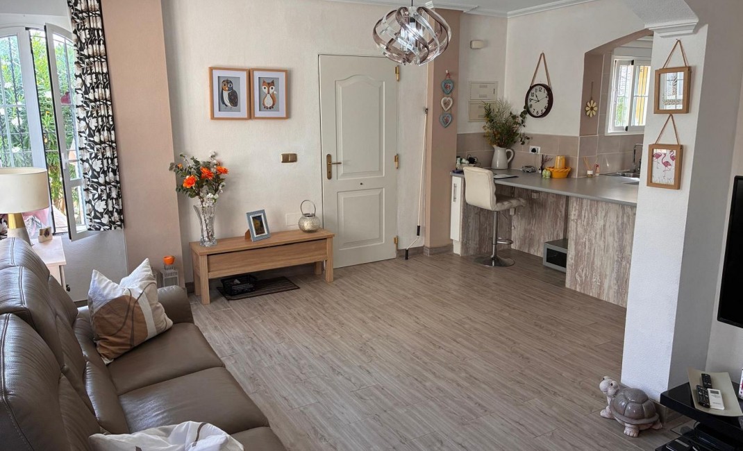 Sale - Semi-detached house - Lomas de Cabo Roig