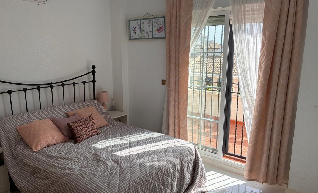 Sale - Semi-detached house - Lomas de Cabo Roig
