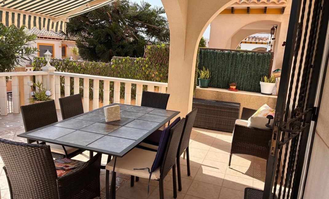 Sale - Semi-detached house - Lomas de Cabo Roig