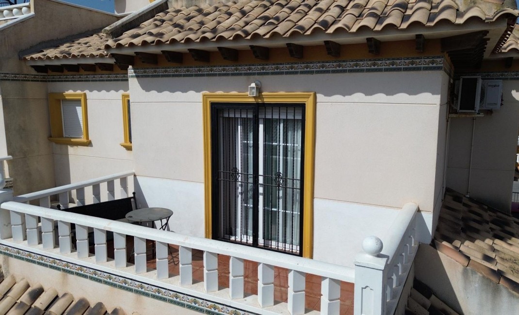 Sale - Semi-detached house - Lomas de Cabo Roig