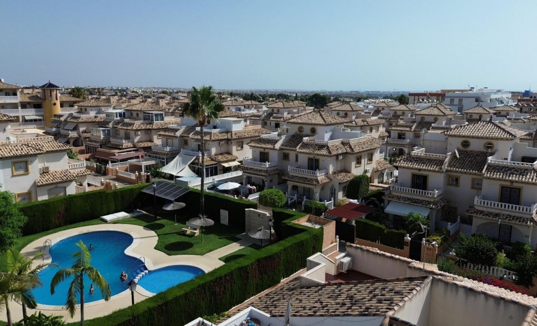 Sale - Semi-detached house - Lomas de Cabo Roig