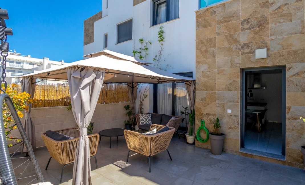 Sale - Townhouse / Terraced House - Orihuela Costa - Las Filipinas